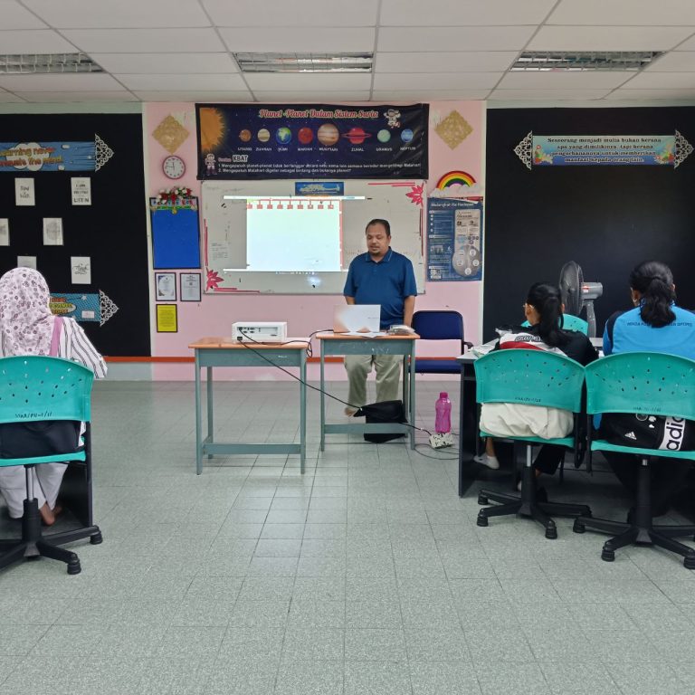 Bengkel Teknik Menjawab Perniagaan Tingkatan 4 & Tingkatan 5